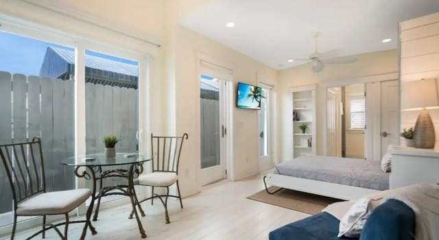 100 Steps to Beach Deck w Ocean View Beach Gear, Rezerwuj Apartament Hotele w Saint Augustine Area z parkingiem, Parking