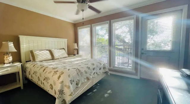 123 Beau Clair - Beachside Townhome With Balcony and Pool in Long Beach, Забронировать Дом для отпуска Лонг-Бич Миссисипи - побережье, рядом с Long Beach WWII Battleship Guns