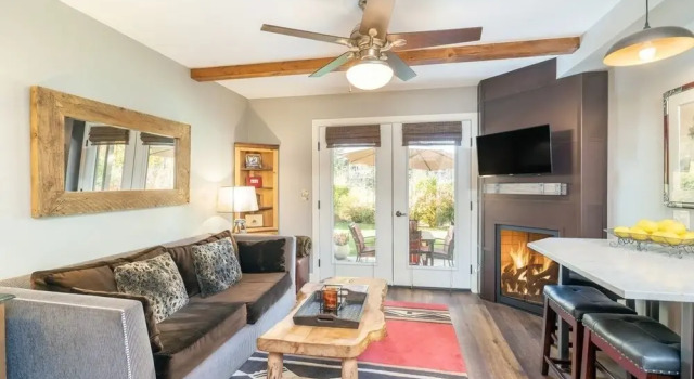 Ground Floor W/ River Trail Patio + Walk To Chair 7! Viking Lodge 116 1 Bedroom Condo by RedAwning, Забронировать Апартаменты/квартира Апартаменты Теллурайд, рядом с Oak Street Lift, Апартаменты/квартира