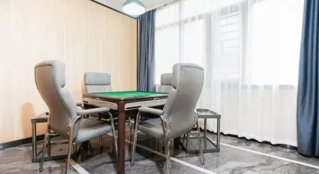 Люкс Deluxe Yayue Hotel (Yueyang high-speed rail station)