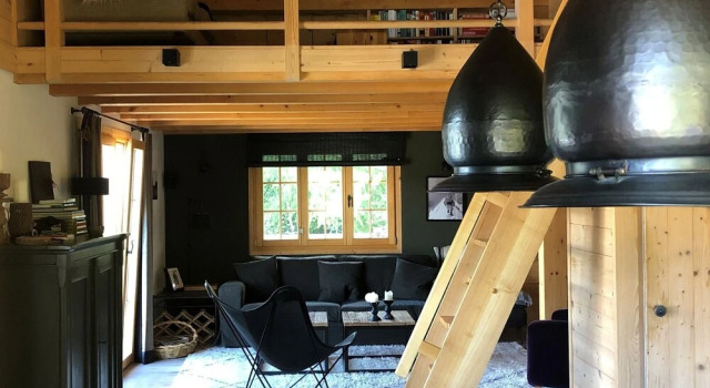 A Beautifully Located, Detached Chalet With Delightful Views in La Tzoumaz