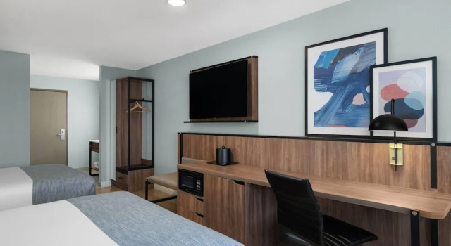 Четырёхместный номер Deluxe Wingate by Wyndham Farmington NM