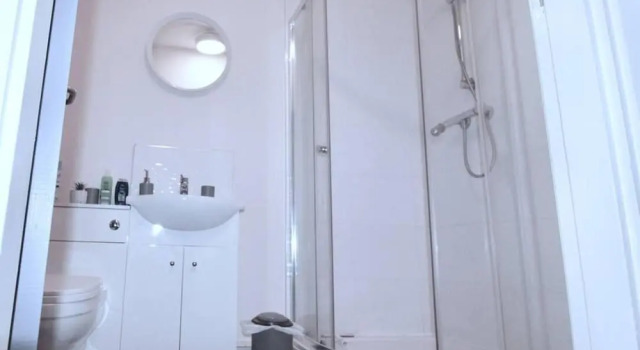 Апартаменты Remarkable 3-bed Apartment in Newport Pagnell