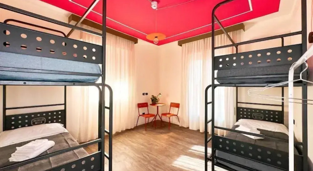 Кровать в общем номере (женский номер) Хостел Ostello Bello Bologna