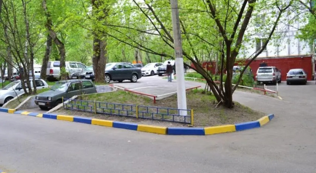 Rezident Apartment on Simferopolsky Boulevard, Rezervovat Apartmán Hotely v UZAO Area s parkováním, Parkování