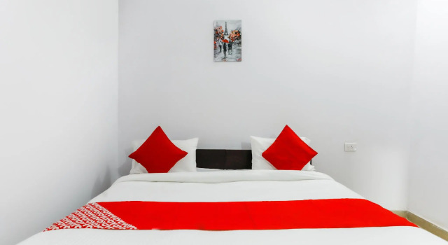 OYO 68697 Hindon Residency, Забронировать Отель Газиабад штат Уттар-Прадеш, рядом с Артала