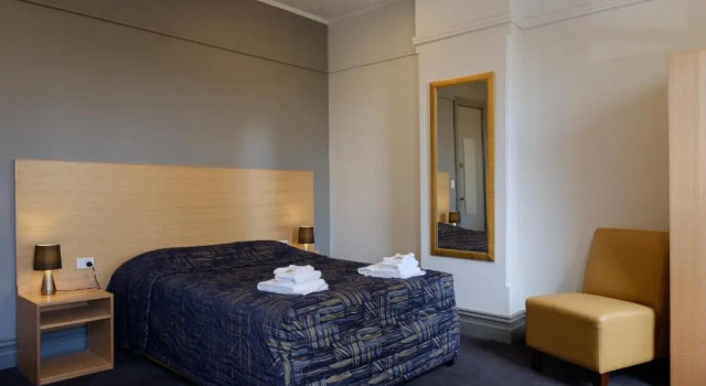 Номер Deluxe Royal Exhibition Hotel