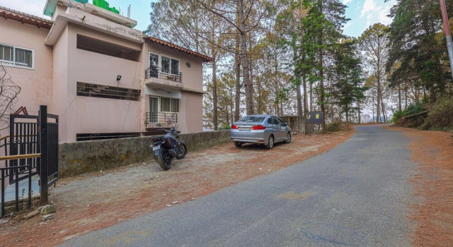 Iva 1 BHK by Dumnu Homes, Rezervovat Hotel Nainital Uttarakhand