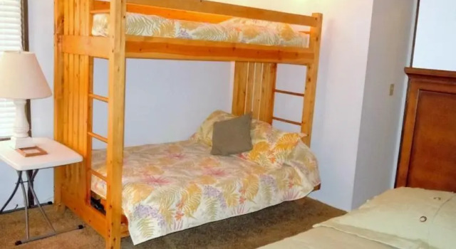 Two-Bedroom Premier Unit #70 by Escape For All Seasons, Rezerwuj Apartament Big Bear Lake Stany Zjednoczone