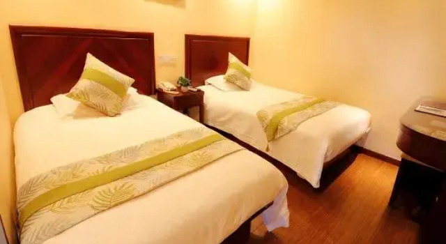 Номер Standard GreenTree Inn Shanghai Pudong Airport Heqing Huanqing Middle Road Express Hotel