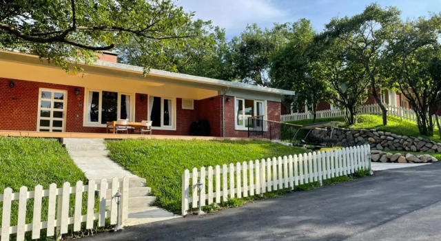 Вилла American Village Resort