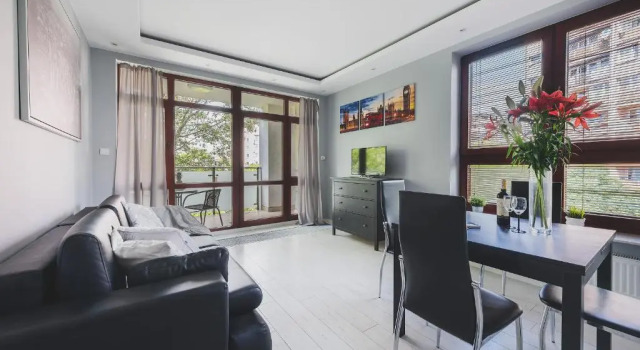 Апартаменты с балконом P&O Serviced Apartments FABRYCZNA