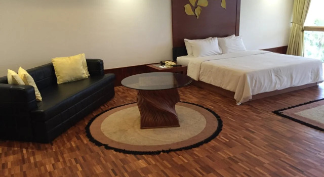 Austin Heights Golf and Hotel Resort, Varaa Lomakeskus Hotellit Johor pysäköinnillä, Pysäköinti