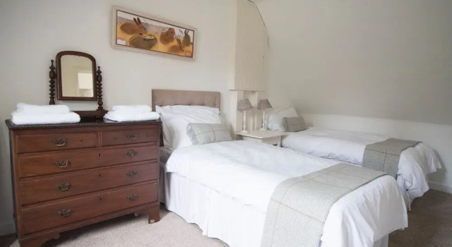 Blaran Cottage, Забронировать Дом для отпуска Отели Glasgow & The Clyde Valley с завтраком, Завтраки