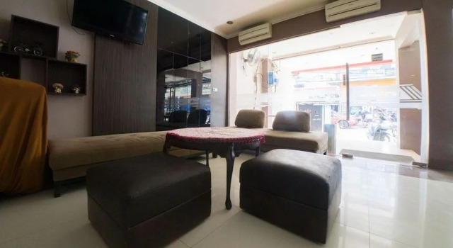 RedDoorz @ Boulevard Panakkukang Mas, Prenota Hotel Makassar 