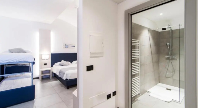 Четырёхместный номер Standard с частичным видом Hotel Domaso