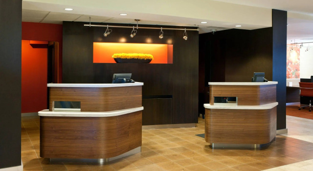 Courtyard by Marriott Bakersfield, Забронировать Отель Бейкерсфилд штат Калифорния