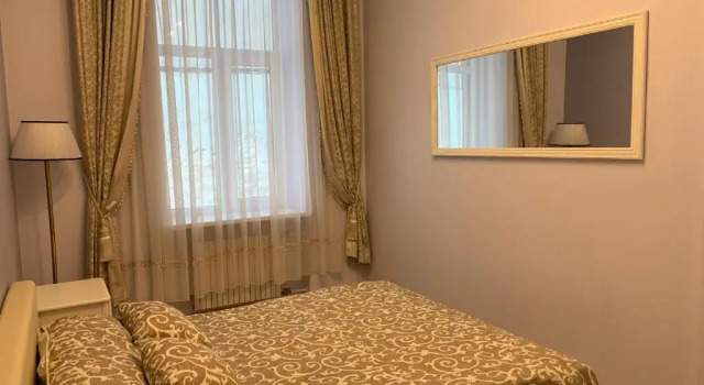 Апартаменты Ambassador Apartments in Art Nouveau District