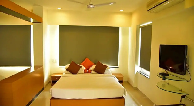 Люкс Hi 5 Hotel & Experience