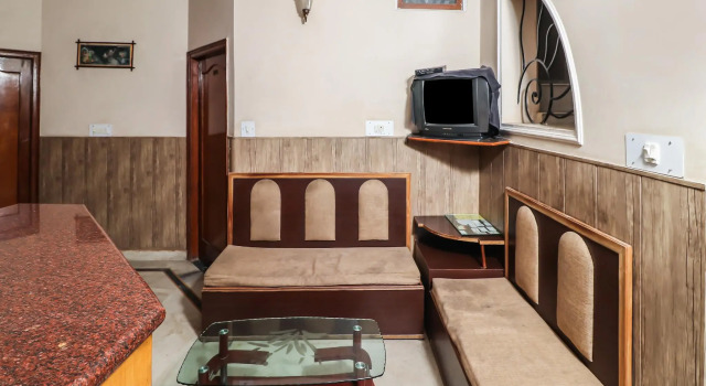 OYO 25077 Hotel Ashoka Regency, Забронировать Отель Амбала штат Харьяна