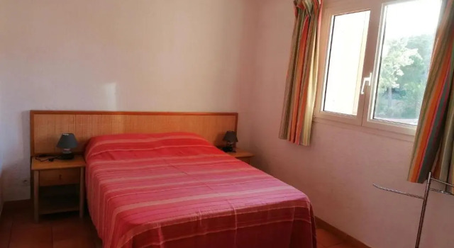 Appartement les pieds dans l'eau 300 m plage - 2 piscines, Varaa Huoneisto Linguizzetta 