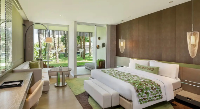 Двухместный номер Superior с балконом и с видом на сад Отель W Bali Seminyak