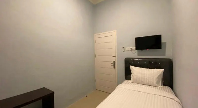 Номер Standard RedDoorz at HSP Guest House Samarinda