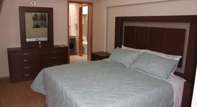 Номер Premier Hotel & Suites Victoria