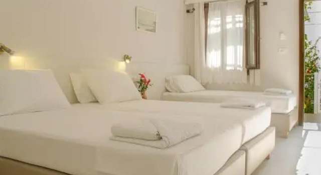 Kalypso Studios & Rooms