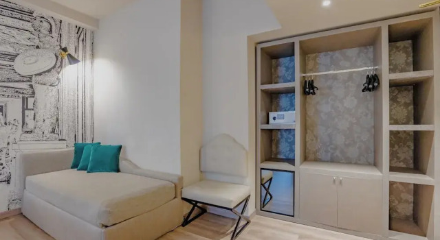Трёхместный номер Superior FH55 Med Executive Hotel