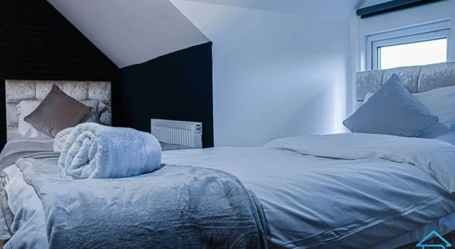 York Contractor House by Firoz Property Management, Забронировать Отель Отели Англии 3 звезды, 3*