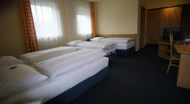 Четырёхместный номер Standard Hotel Waldeck Garni