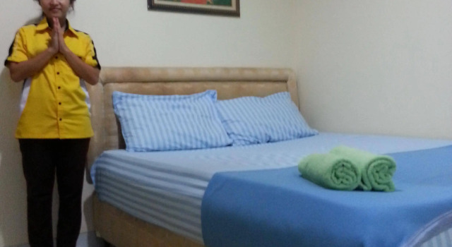 Indo Guesthouse, Book Hotel Hotels in Jakarta Province with Parking, Parking