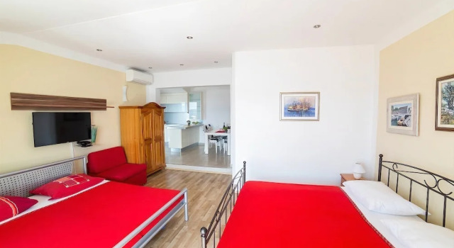 Villa Nada, Đặt Biệt thự Duće Split Region