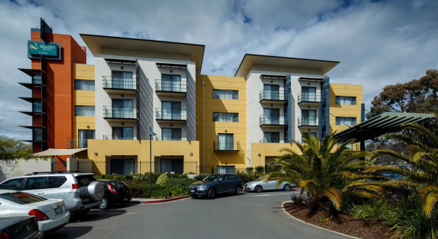 The Woden Hotel, Buchen Sie Hotel Canberra Australian Capital Territory