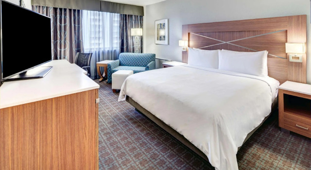 Двухместный номер Deluxe DoubleTree by Hilton Milwaukee Downtown