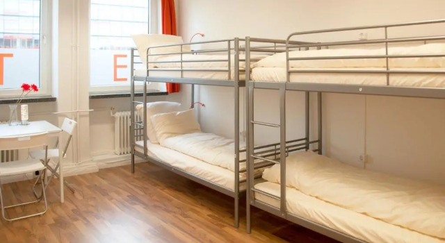 Кровать в общем номере (женский номер) MAC City Hostel