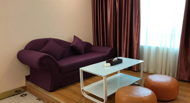 Jin Yu Hotel (Zhuhai Gongbei Port Pedestrian Street), Boek Hotel Hotels in Guangdong met parkeren, Parkeren