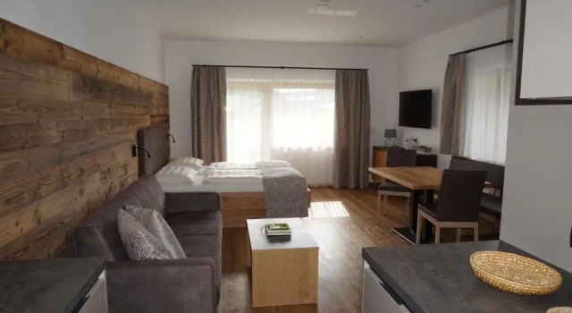 Студия с видом на сад AKTIV Apartments by Peak Stay
