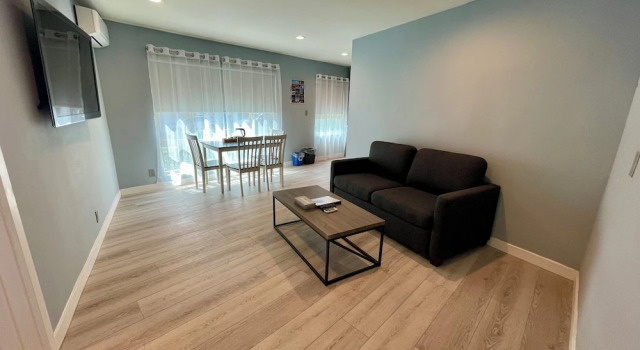 Апартаменты Premium Quintessence ApartHotel