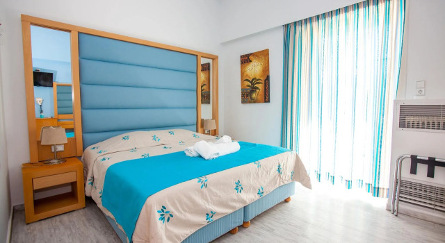 Двухместный номер Standard Frini Hotel