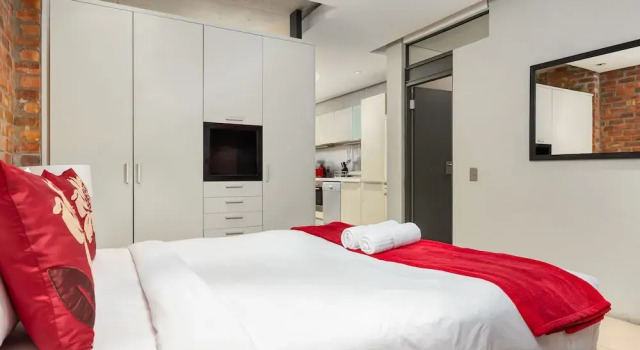 Metropolis Apartments, Забронировать Апартаменты/квартира Отели Кейптауна с парковкой, рядом с Cape Town Comedy Club, Парковка
