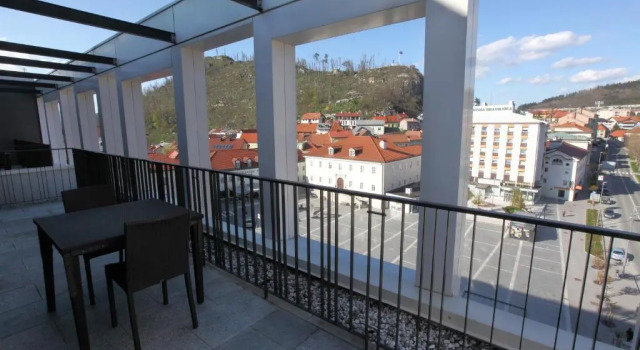 Семейный номер Standard с балконом Hotel Kras