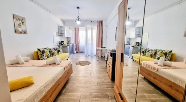 Seven Eleven Luxury Apartment