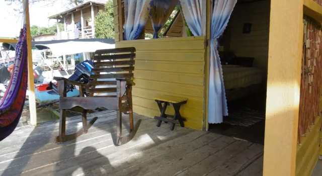 Tio Toms Guesthouse, Book Guesthouse Guest Houses in Isla Colon, Guesthouse