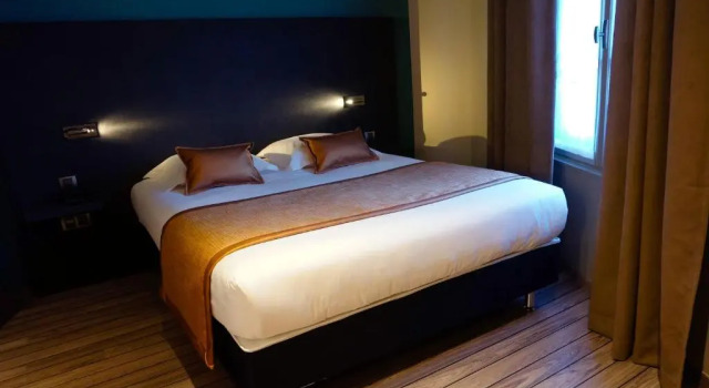 Номер Premium LOGIS Hôtel de Bourgogne - Mâcon