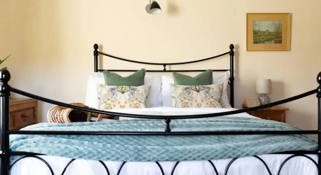 Апартаменты Cosy Yew Tree Cottage With Scenic Field Views