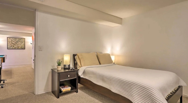 Spacious Thornton Home: 15 Mi to Downtown Denver!, 预订 度假屋 桑顿 科罗拉多州