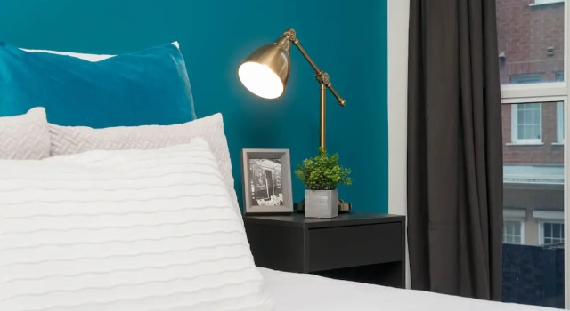 Номер Deluxe Peter St - Downtown Suite with Balcony