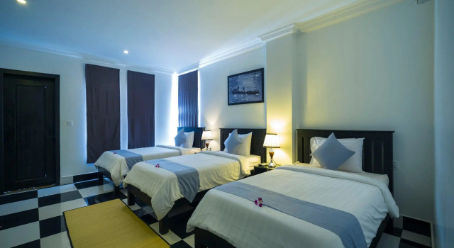 Трёхместный номер Deluxe с видом на бассейн Rithy Rine Angkor Residence
